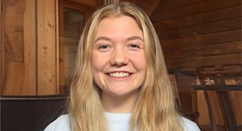 adriana-expat-explore-tour-leader-2026