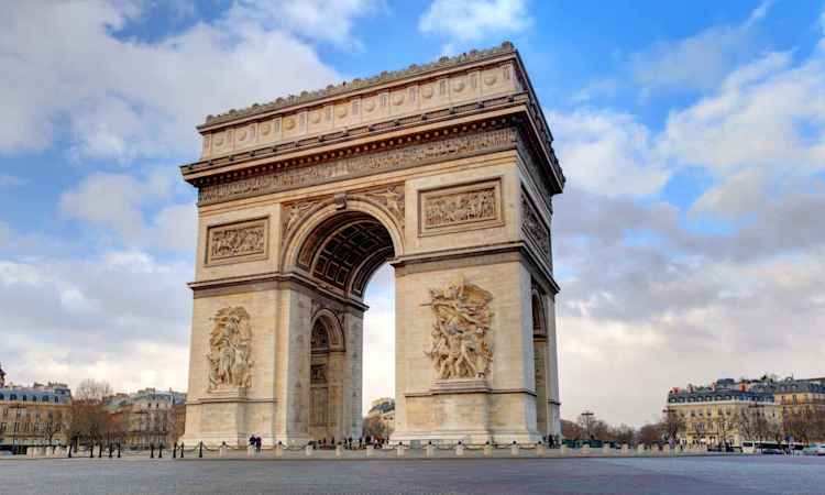 Arrive in Paris