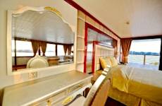 Golden Cruise