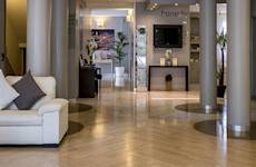 Hotel Executive