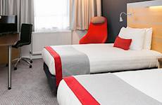 Holiday Inn Express Antrim