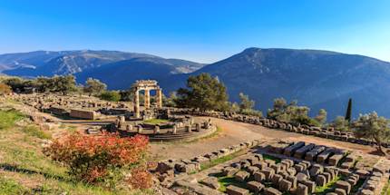 Delphi museum and ancient site tour Delphi museum and ancient site tour