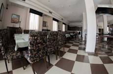 La Maison Hotel