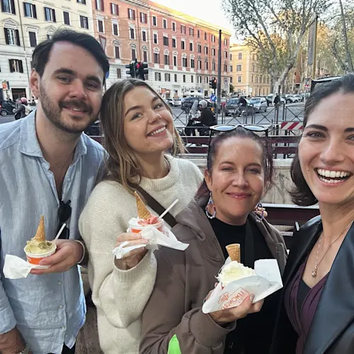 romeingwithsteph-stephanie-weber-tour-leader-travel-tips-gelato