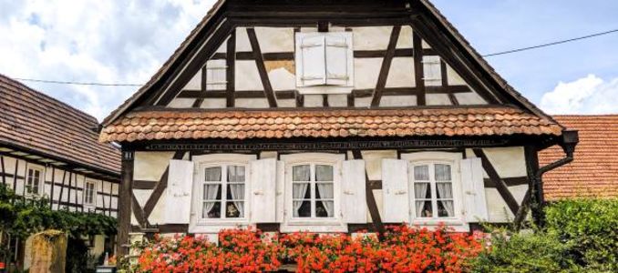 Ancienne maison alsacienne fleurie