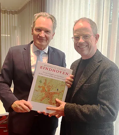 Robert-Jan Smits, President of the Executive Board of TU/e, and Dr Nick Fowler, Chief Academic Officer at Elsevier.