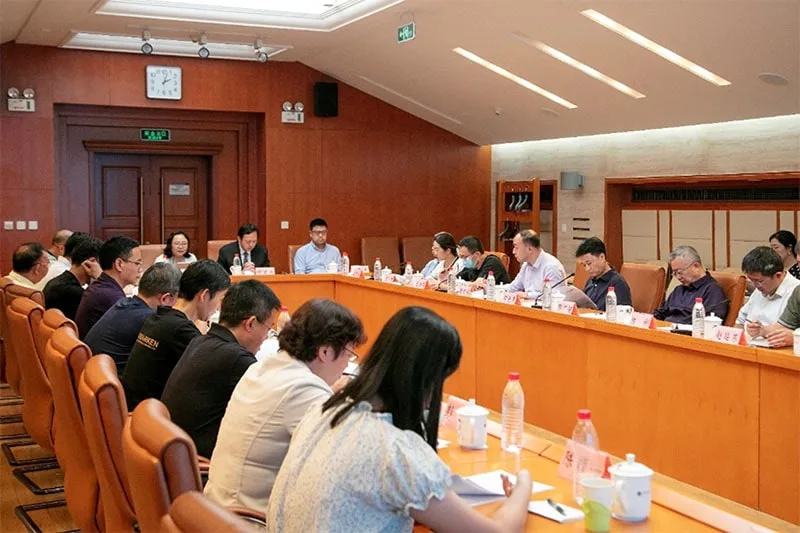 The Confidence in Research roundtable in Beijing