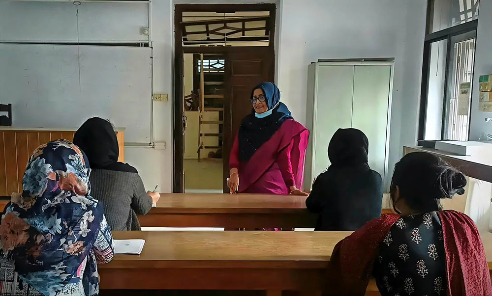 Prof Gawsia Wahidunnessa Chowdhury taking feedback from her postgraduate students