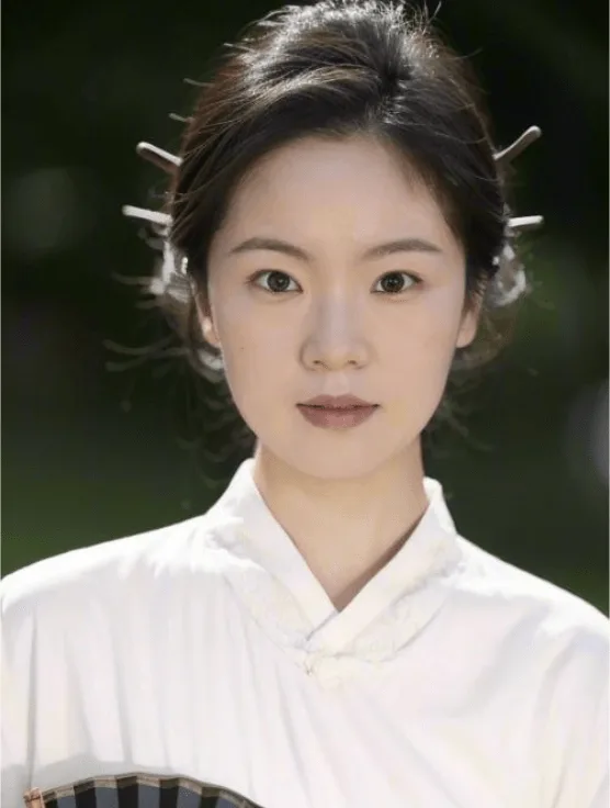 Manman Wang headshot