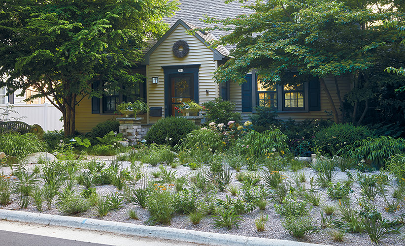 gravel-garden-lead: Jeff Epping created this 500-square-foot gravel garden in his front yard in Madison, Wisconsin.