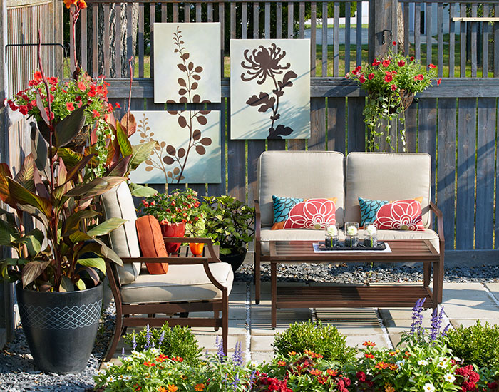 Patio-design-ideas-outdoor-garden-art-DIY