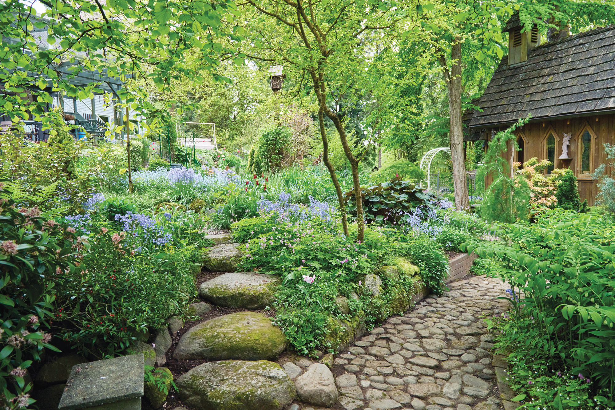 GG186 FG Staunton 1: Stunning stonework is a hallmark of this impressive British Columbia garden, gathered right from the property.