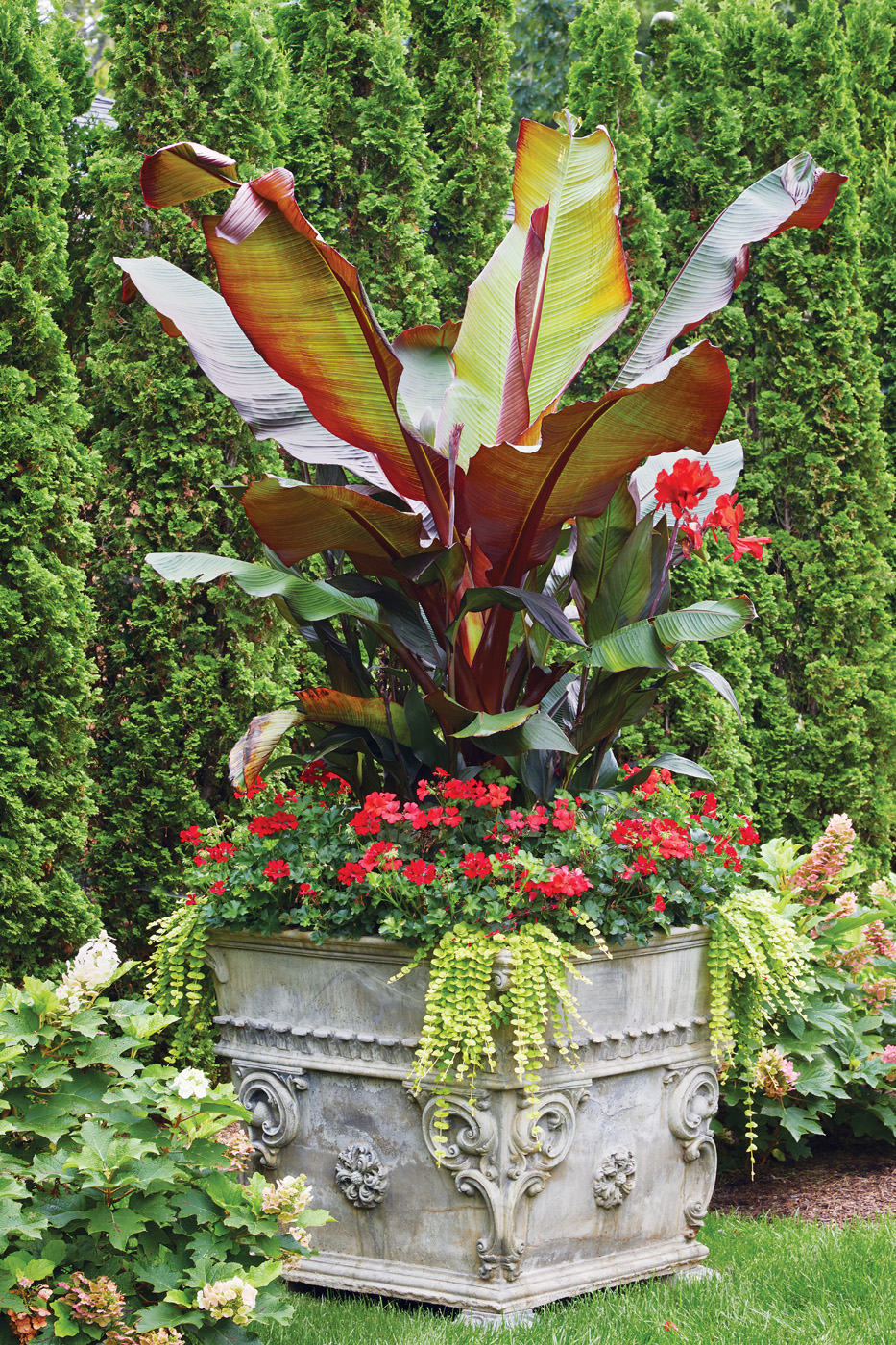 G1911 33f01: Container design by Detroit Garden Works