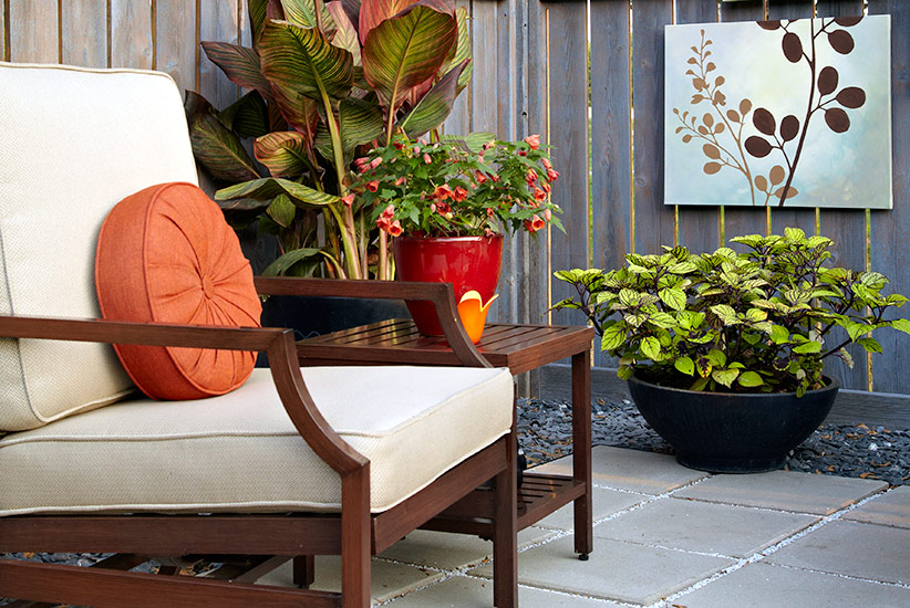 Patio-design-ideas-containers-seating-area