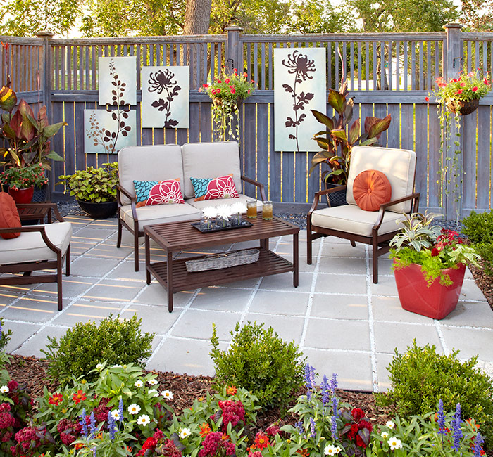 patio-design-ideas-seating-arrangement: Place furniture at an angle, facing the entry, for welcoming appeal.