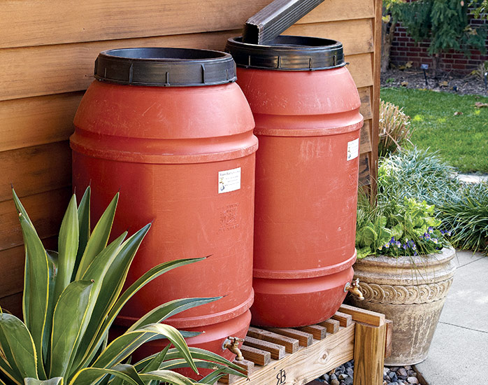 summer-garden-checklist-rainbarrel: Rain barrels are a great way to conserve water for your garden.