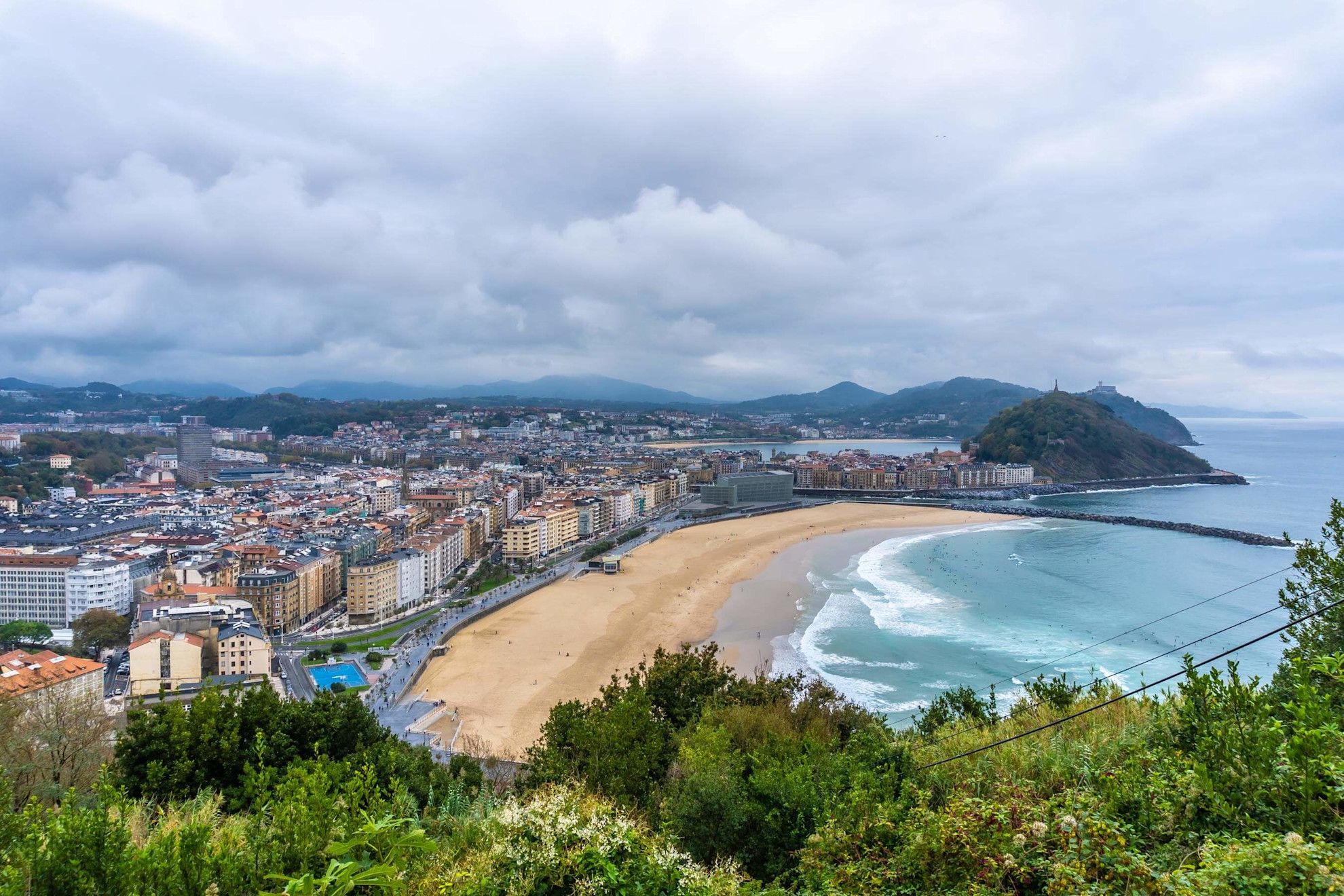 Panoramic view of San Sebastián from Mount Ulia