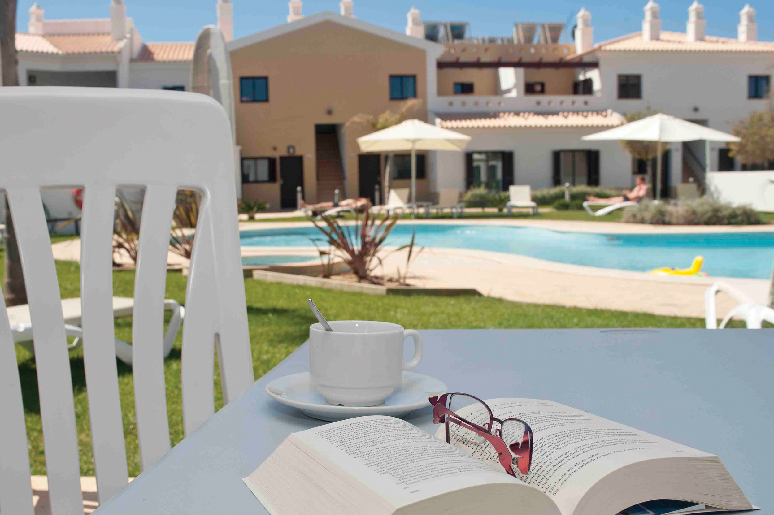Sagres Time Apartmentos, close to the centre of this sleepy, traditional village the excellent service offered at the Sagres Time Apartments starts the minute you arrive and continues right up until the moment you leave.