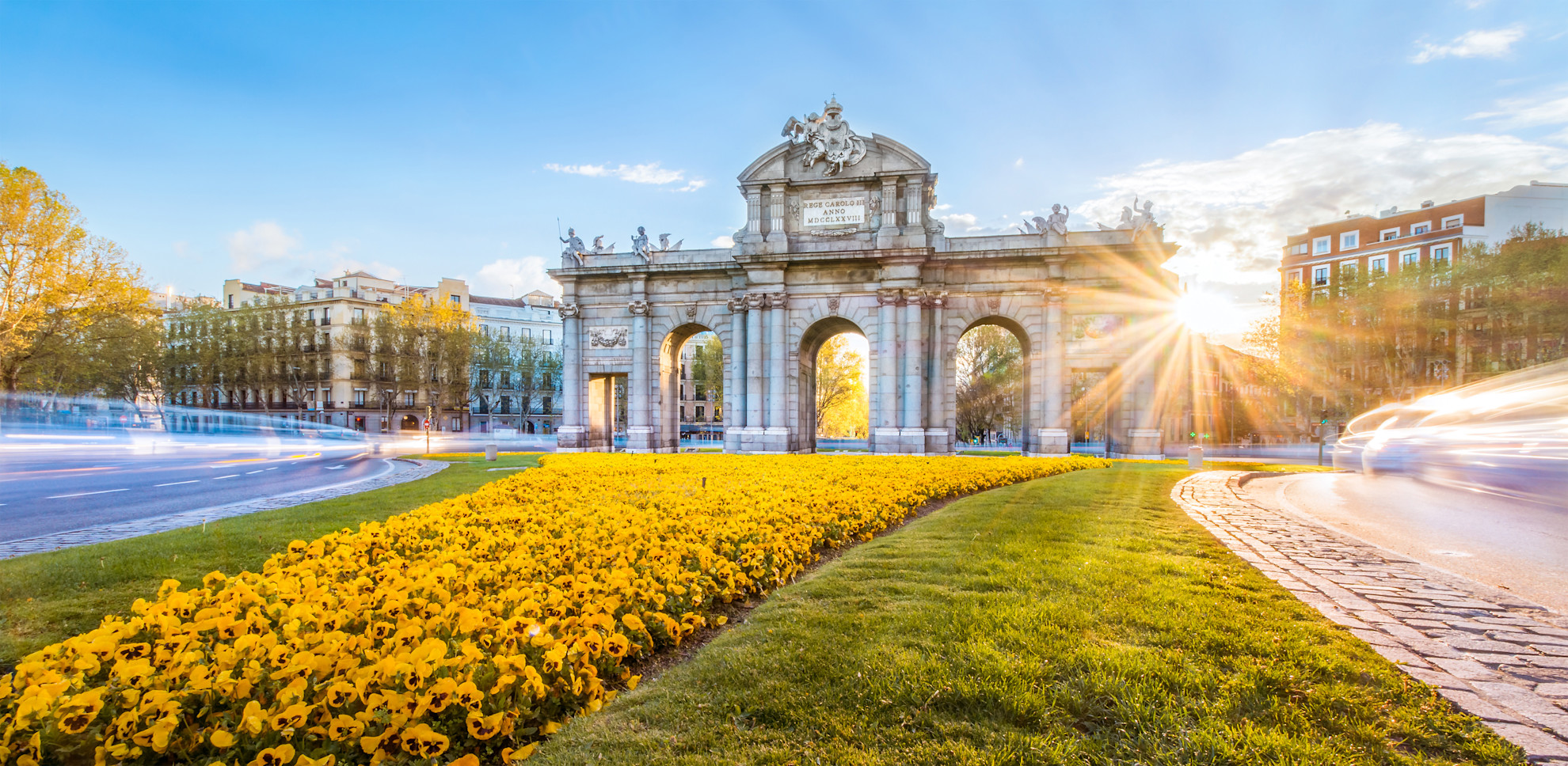 View of the Puerta de Alcala, Madrid © Shutterstock