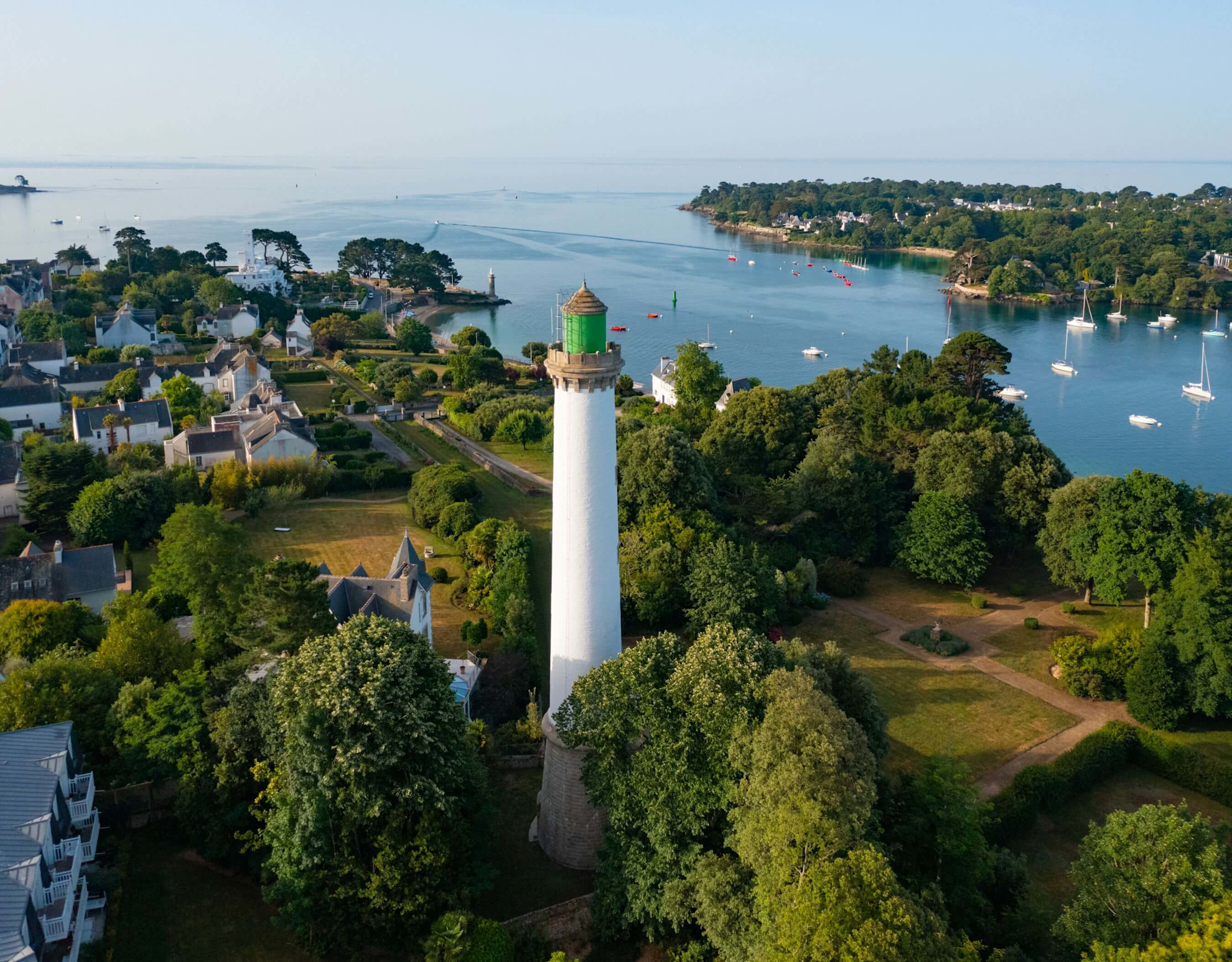Phare de la Pyramide, Benodet, Brittany