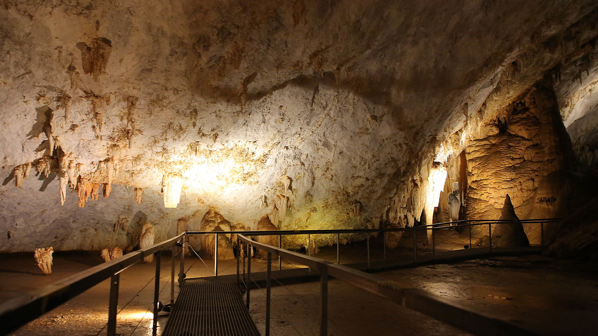 Cueva Pozalagua is in Carranza, Vizcaya, Basque Country