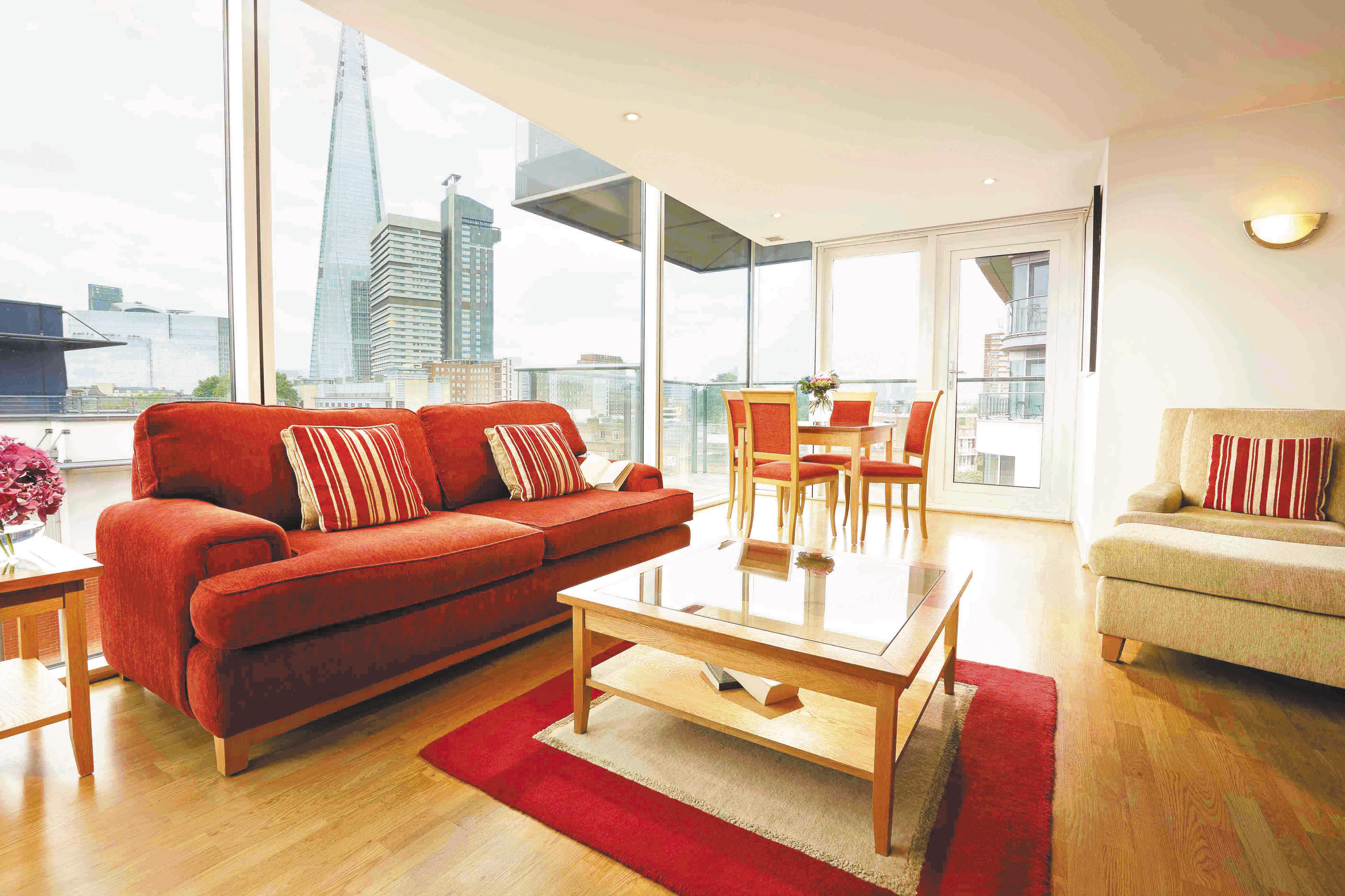 Marlin Apartments Empire Square