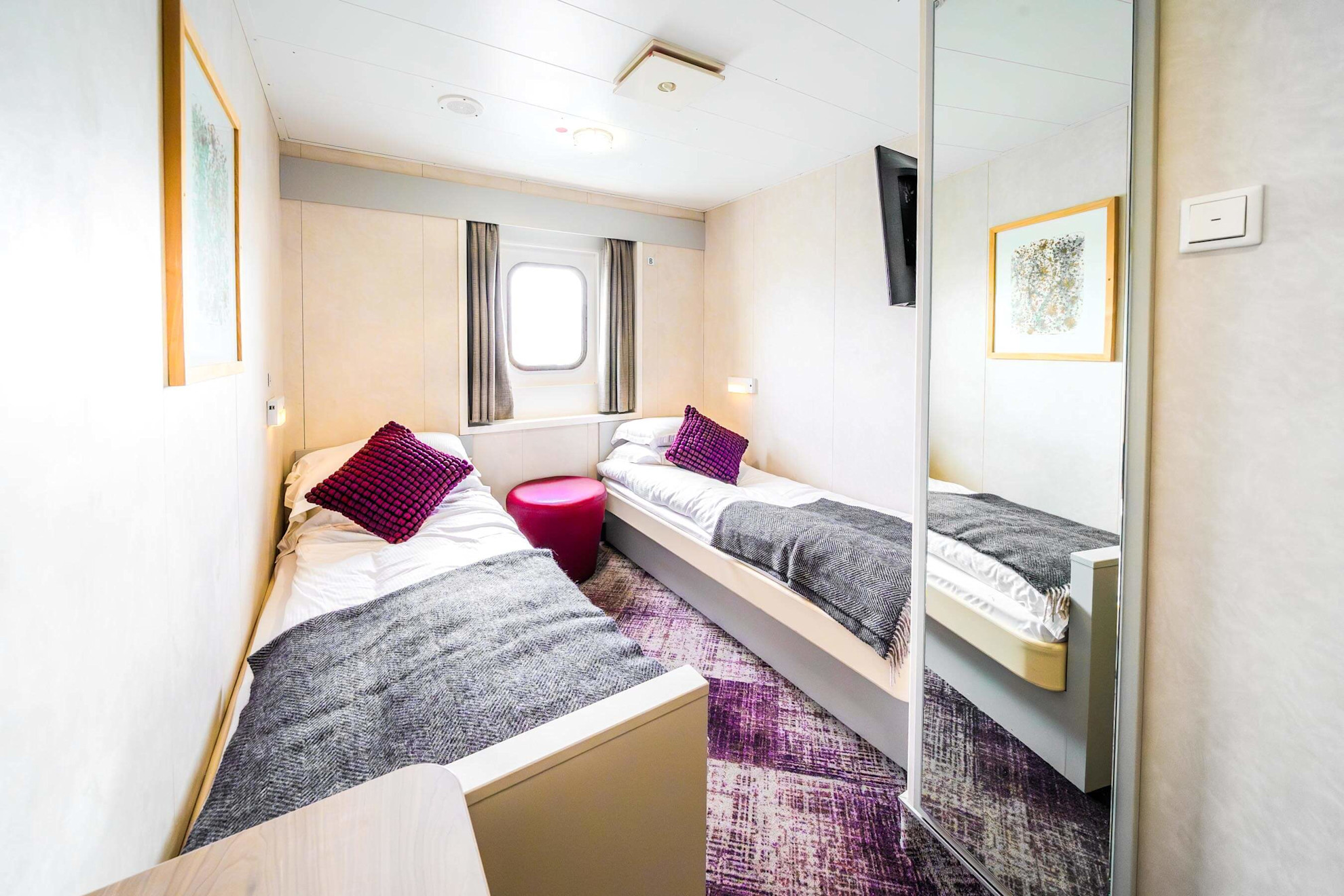 Brittany Ferries 澳洲幸运10十168体彩开奖网 Guernsey Islander 2 berth superior cabin