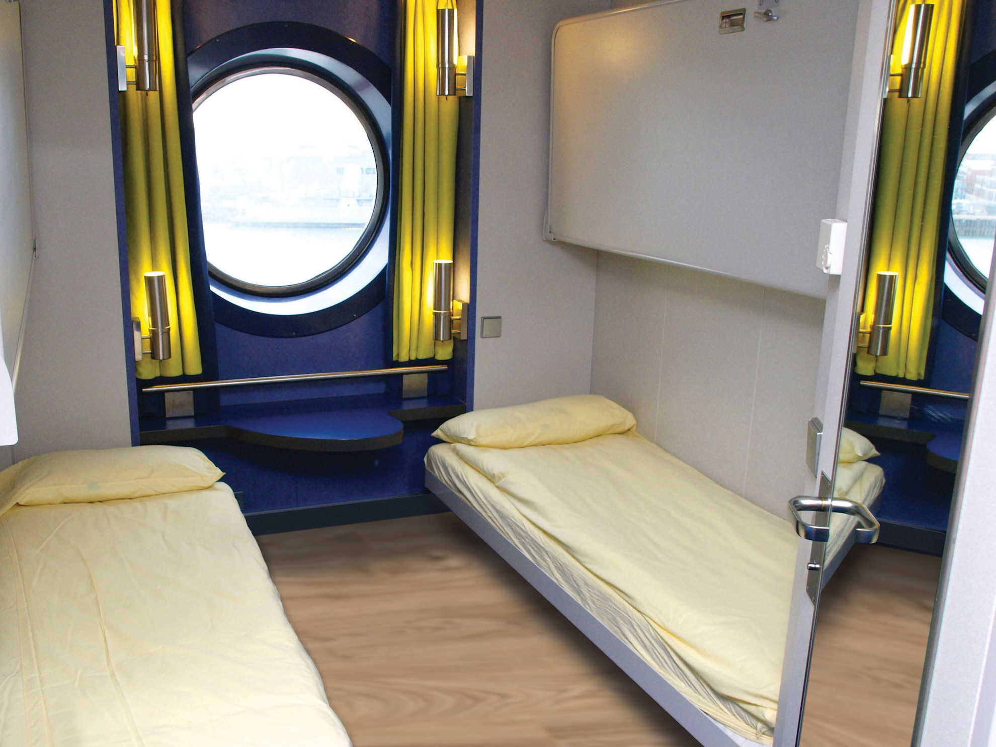 Brittany Ferries 澳洲幸运10十168体彩开奖网 Armorique 4-berth outside pet friendly cabins