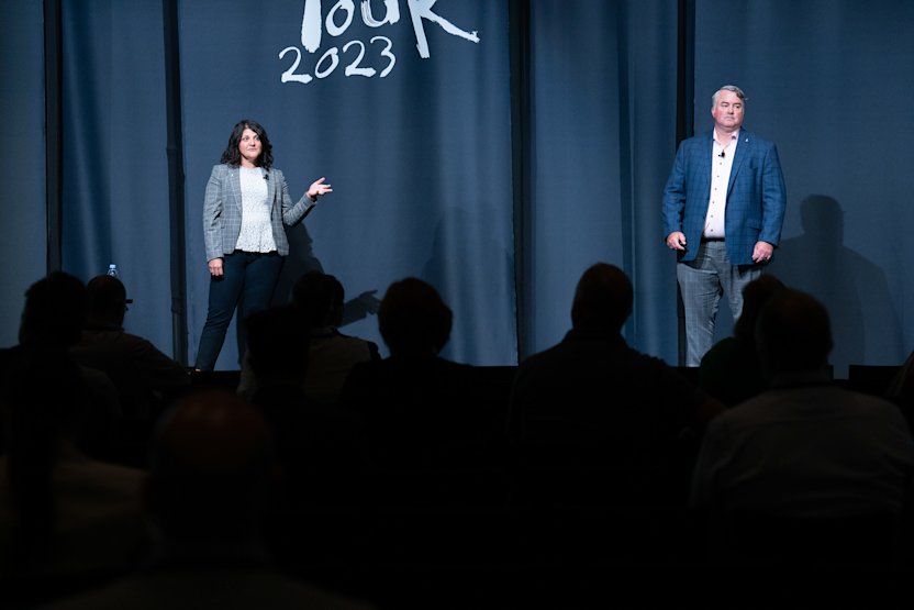 Jason Buchwell and Julia Chappell from Nationwide on stage in Chicago during Celonis World Tour 2023