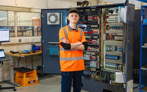 Harley Higgins - circuit board - 476 x 300