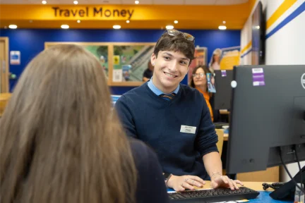 Hays Travel - Chase Z - 6 - 432 x 288