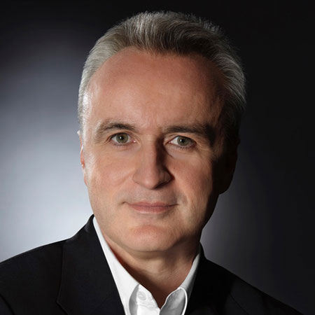 Markus Strobel - Elnök – Bőrápolási és egészségügyi termékek