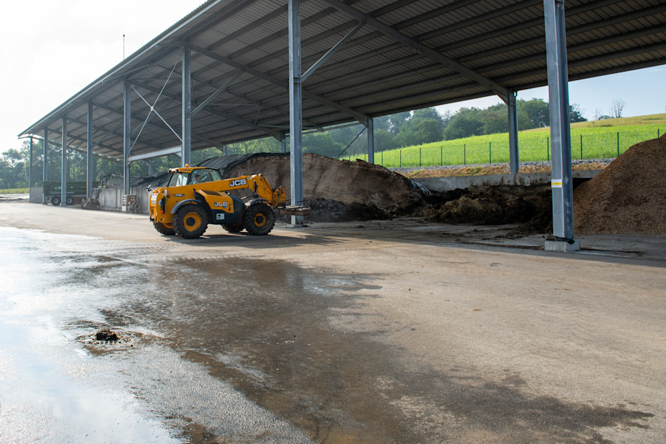 Storage of inputs dedicated to methanisation on the Méthalayou site.