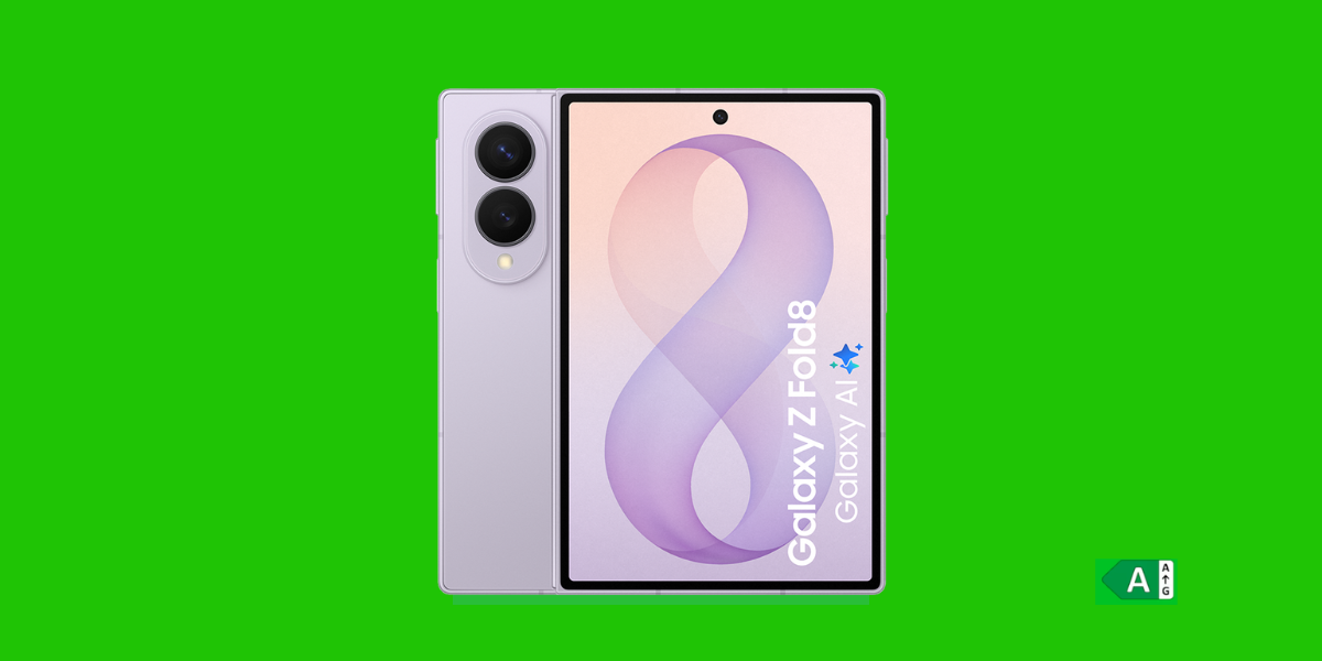 De Samsung Galaxy Z Fold8 met een op een groene achtergrond met energielabel a.