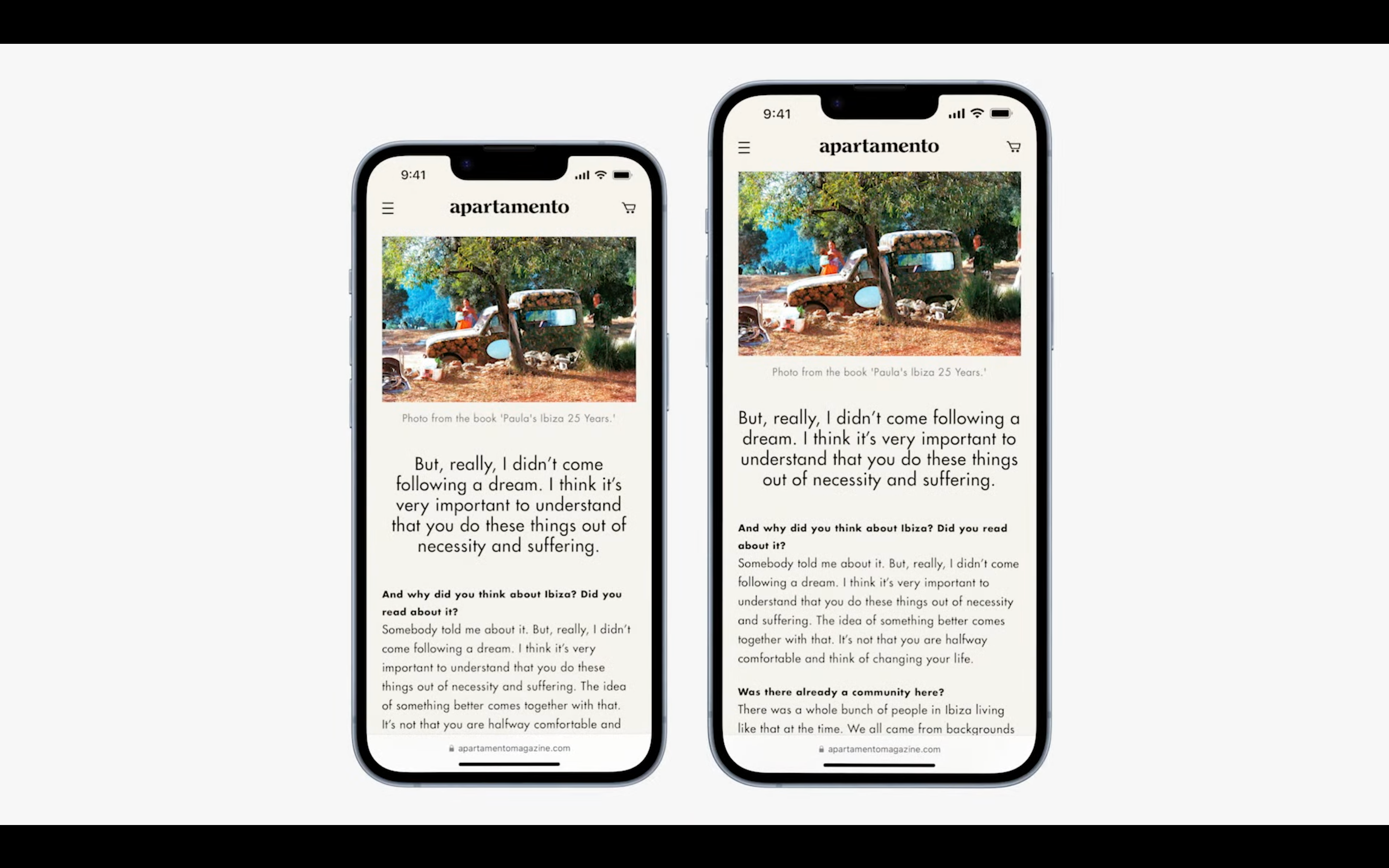 iPhone 14 met op het scherm een webpagina open