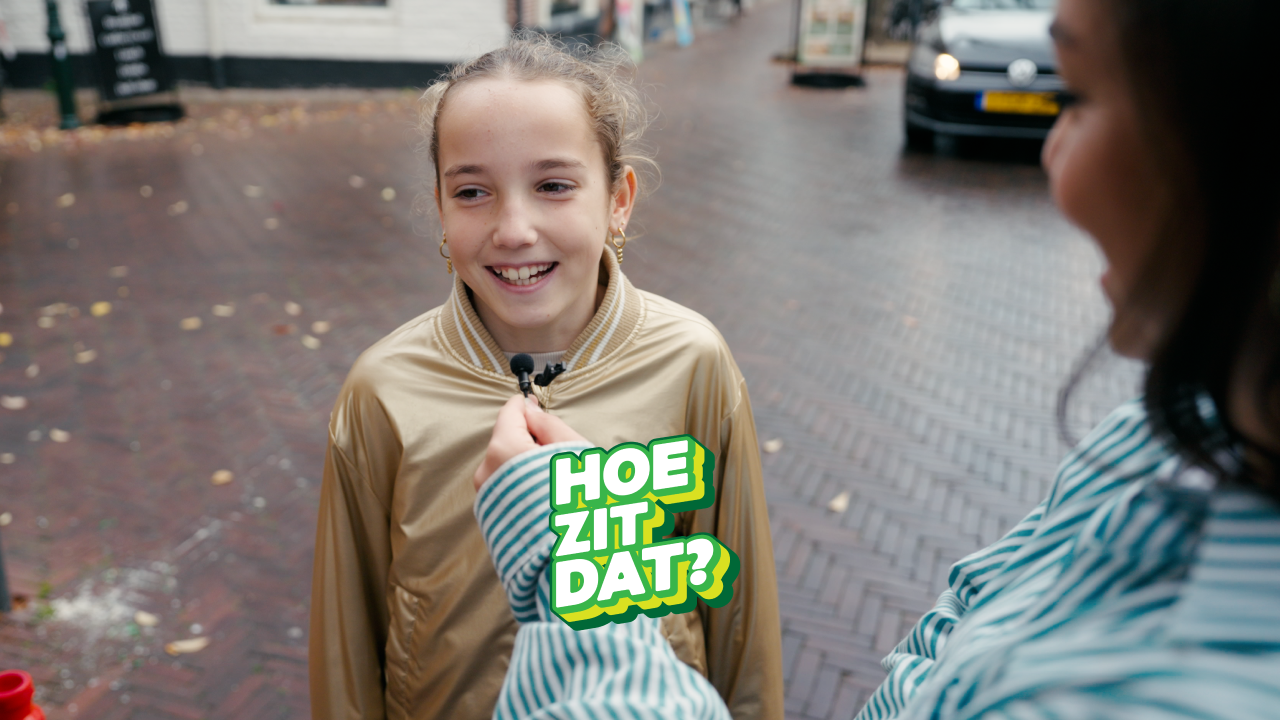 In de video vertellen kinderen over wat zij op hun telefoon doen