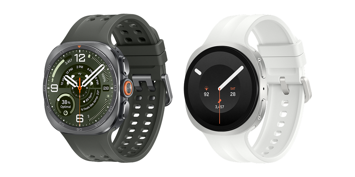 De zilveren Watch Ultra2 met groen bandje en de witte Watch9 met wit bandje