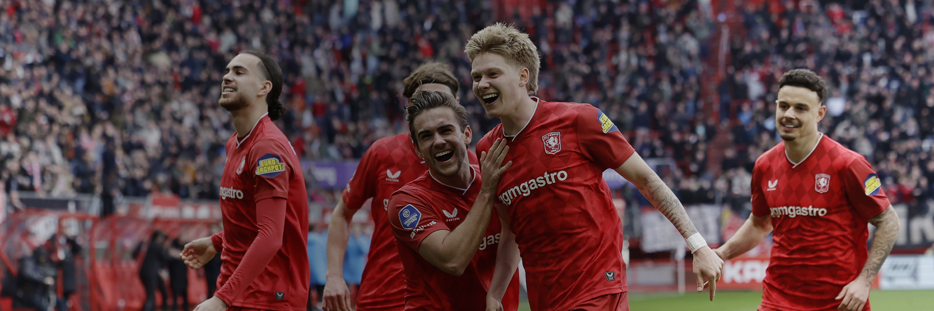 Juichende spelers van FC Twente