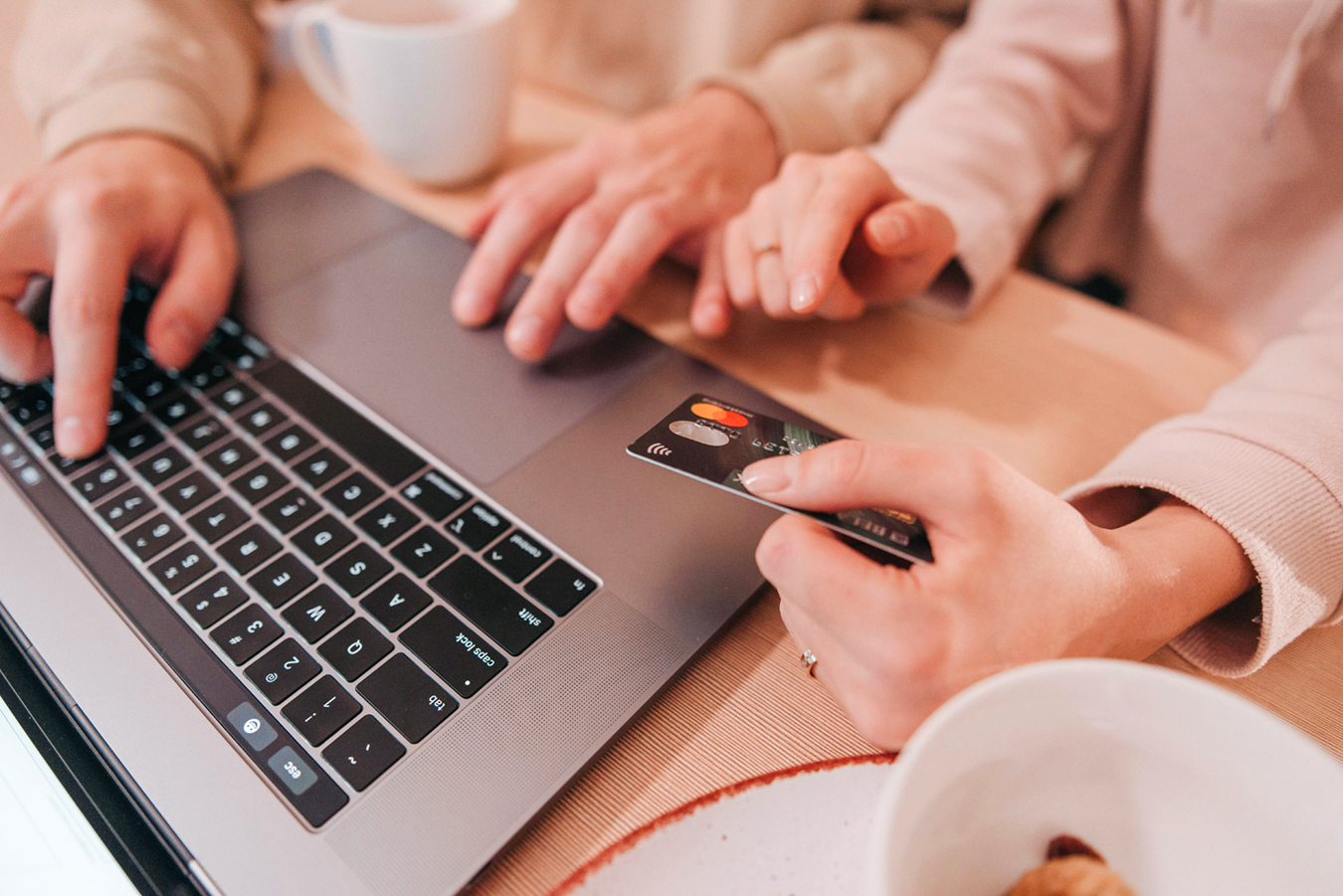 From deals to relevance: unlocking Black Friday for digital commerce success