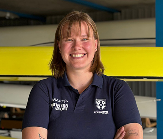 Caroline van Rijckevorsel text liftup shape