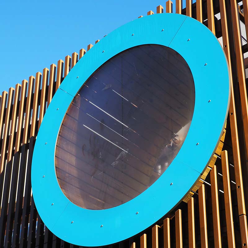 Lekeplassen Vertical Maze i Paris, Frankrike Detalj av Vertical Maze