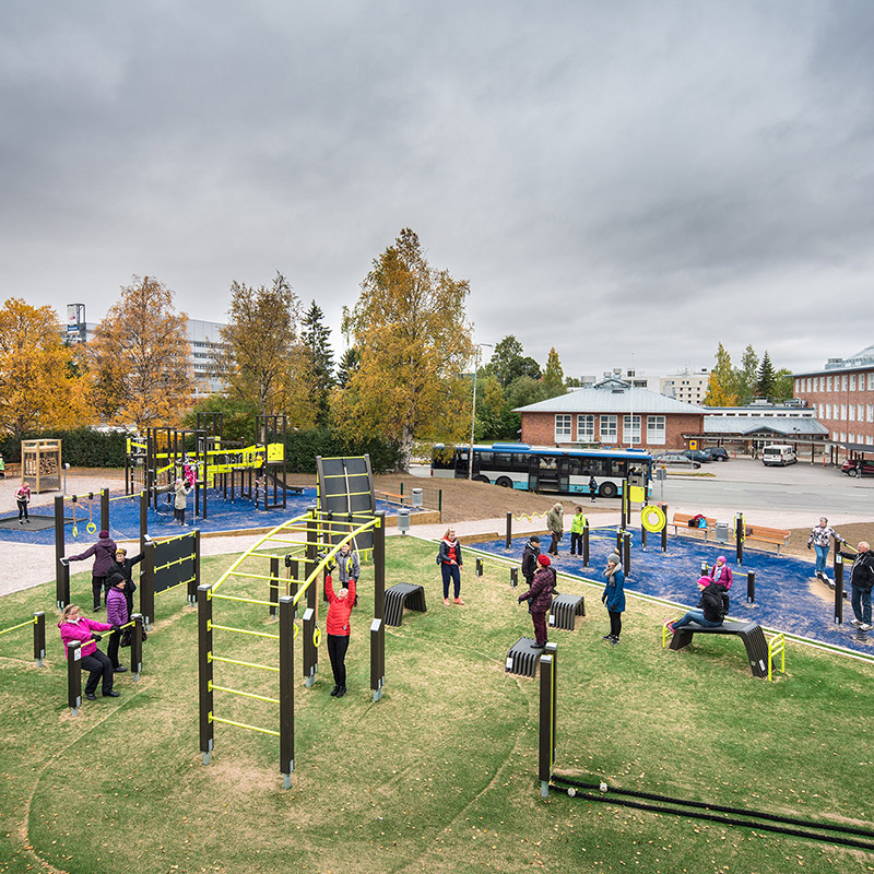 Lek- och idrottspark för alla åldrar i Rovaniemi i Finland