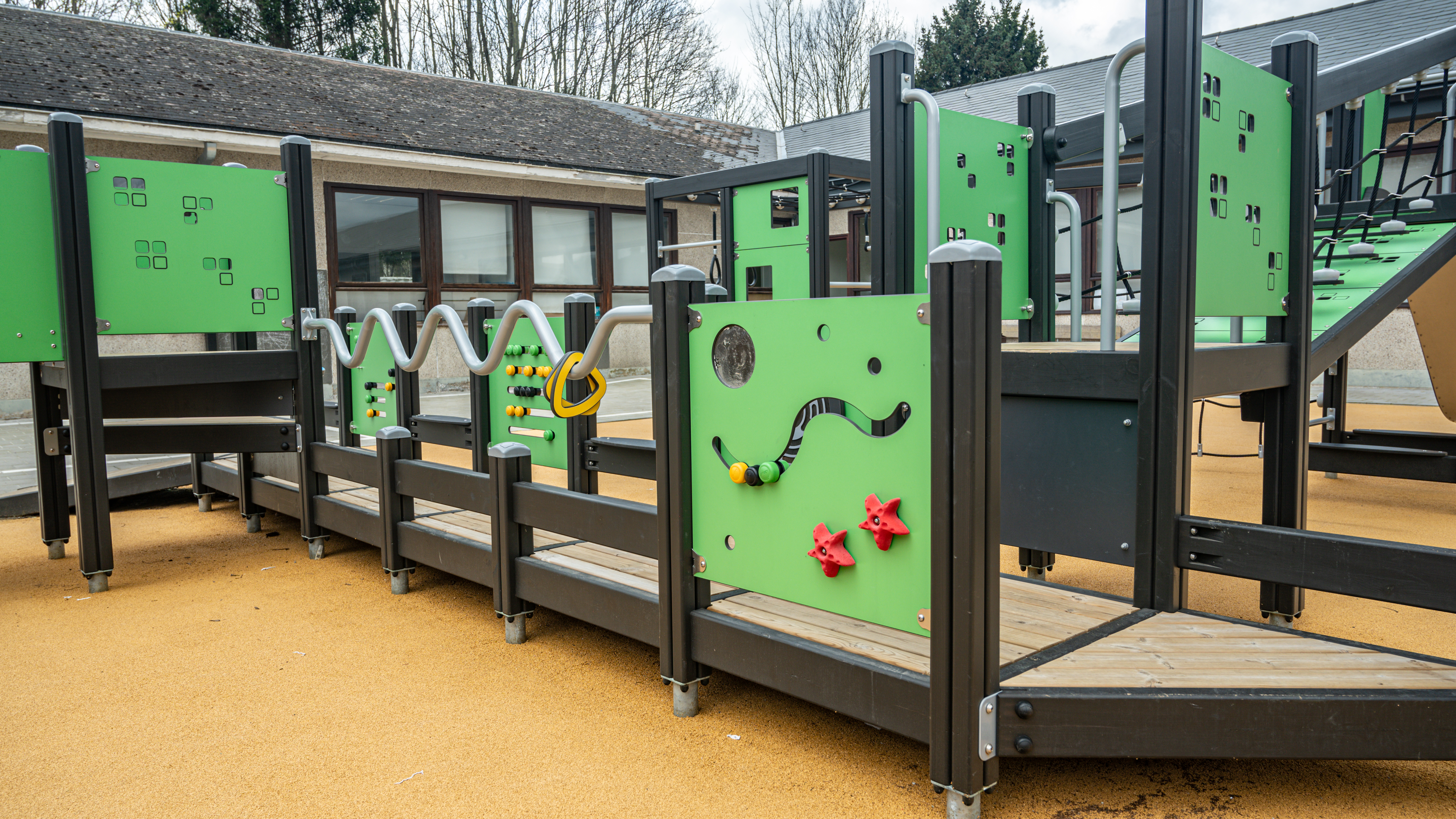 Heemschool+Neder+over+heembeek+(BE)-3 Inclusive playground | Heemschool Neder over Heembeek | Installed by Lappset Nederland