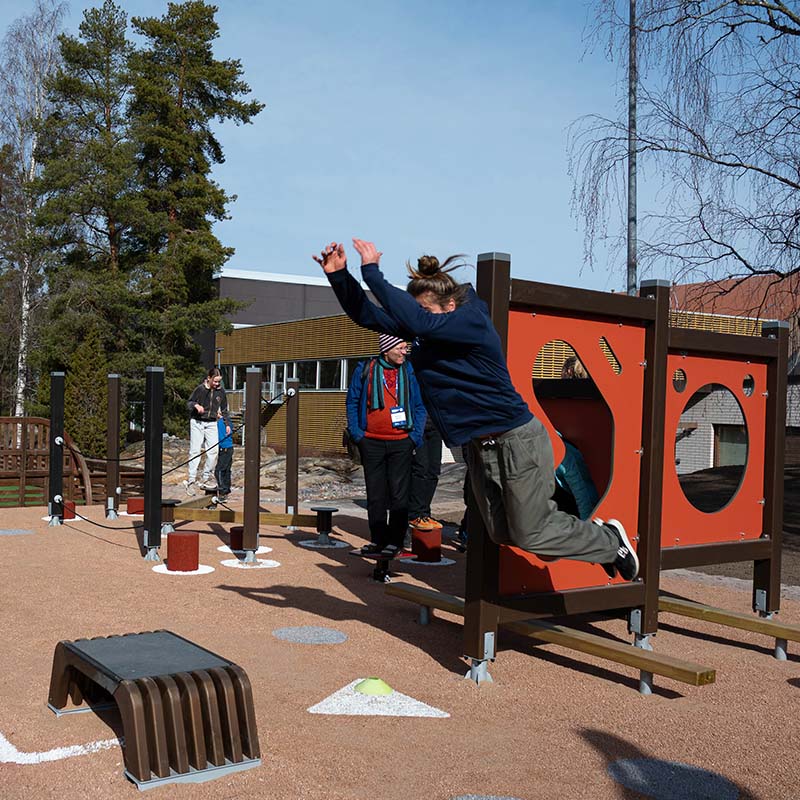 Leikkiä ja liiketaitoja Taito360-alueella text liftup shape