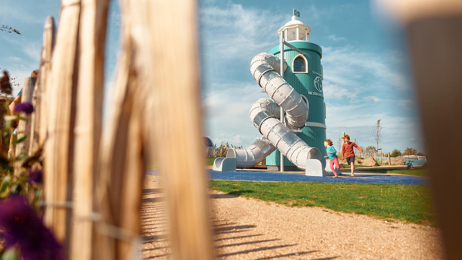 lappset-bespoke-playground-lighthouse-strandpark-1600-900