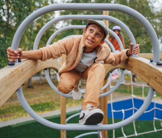 20250903 Lappset DSC7985 text liftup shape