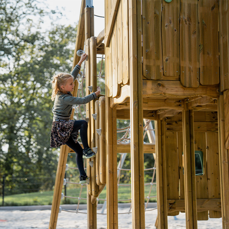 Flora - unpainted - Kattenbergsehoeve - NL Child climbing | Markelo, NL | Lappset Nederland