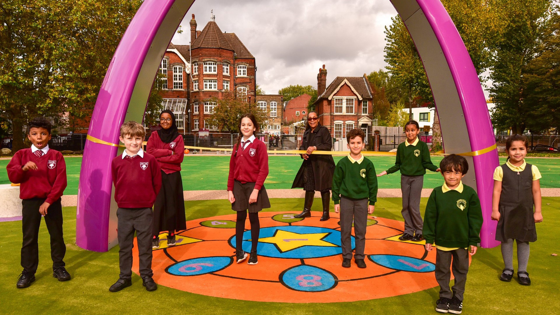 1232-UK-Sona-Bollo Brook Park-2020-206 1920x1080 Lappset Sona | London, United Kingdom | Jupiter Play & Leisure Ltd