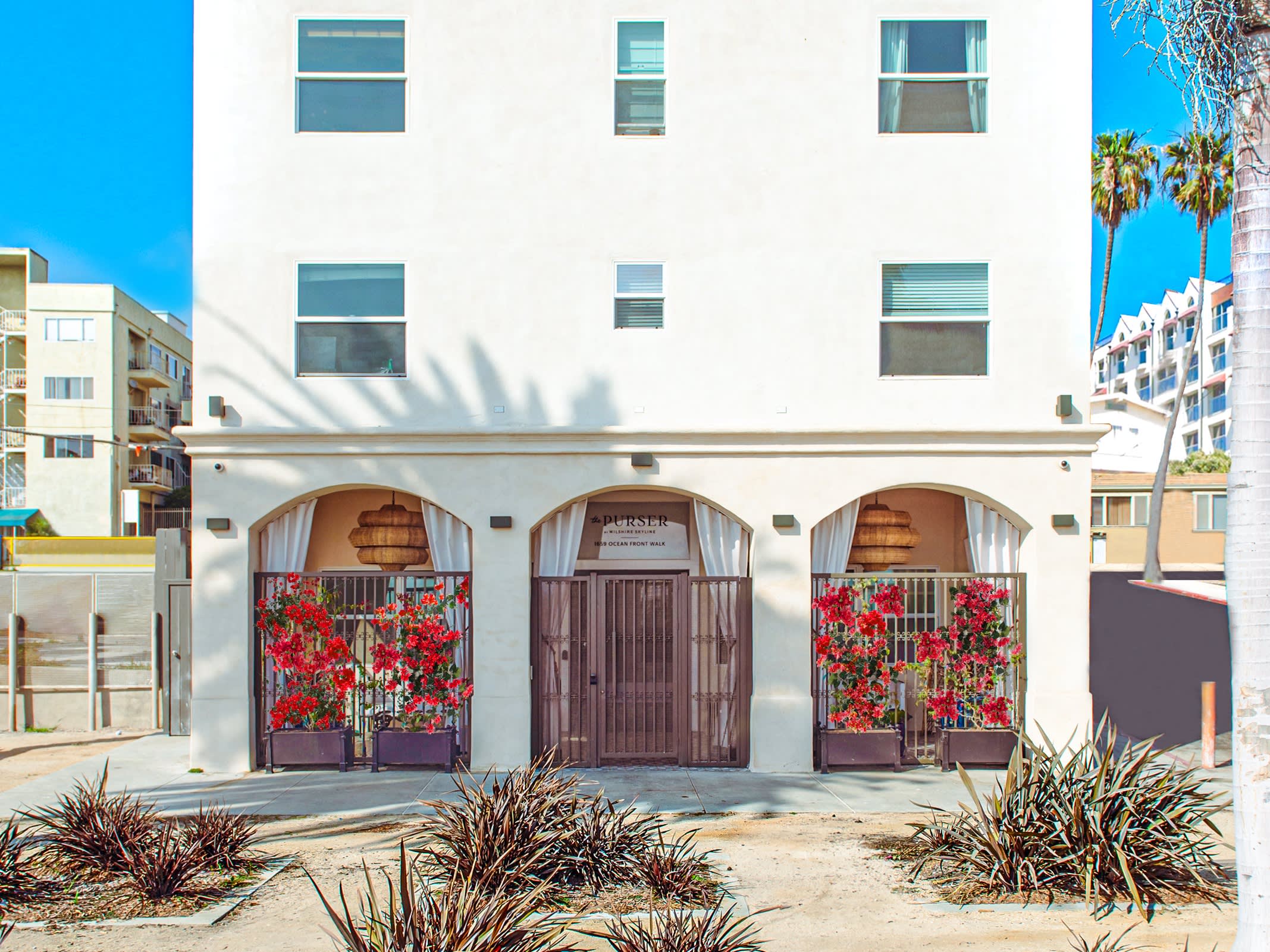 The Purser Apartment building was constructed in 1913 and reflects a vernacular
architectural style. This 30-unit building was designated a Santa Monica City Landmark in 2017 based on its significance as one of the last remaining apartment buildings that exemplified residential development, the *Seaside Terrace Tract*, along Santa Monica beachfront from the early 20th century.