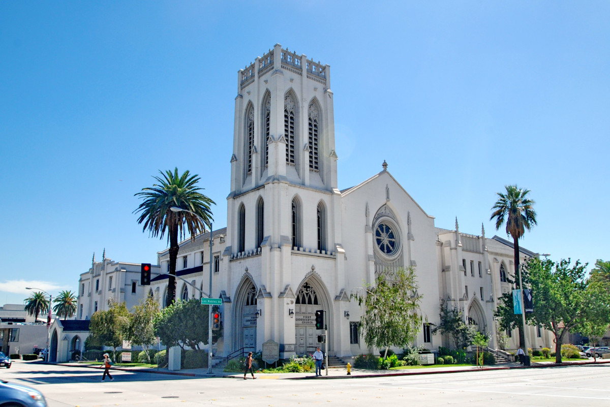 On a prominent one-acre site near the Pasadena Civic Center and Fuller Theological Seminary, Omgivning is working to convert the historic First Congregational Church of Pasadena to eighty residential units, while maintaining the original sanctuary and chapel as an event space and restaurant.